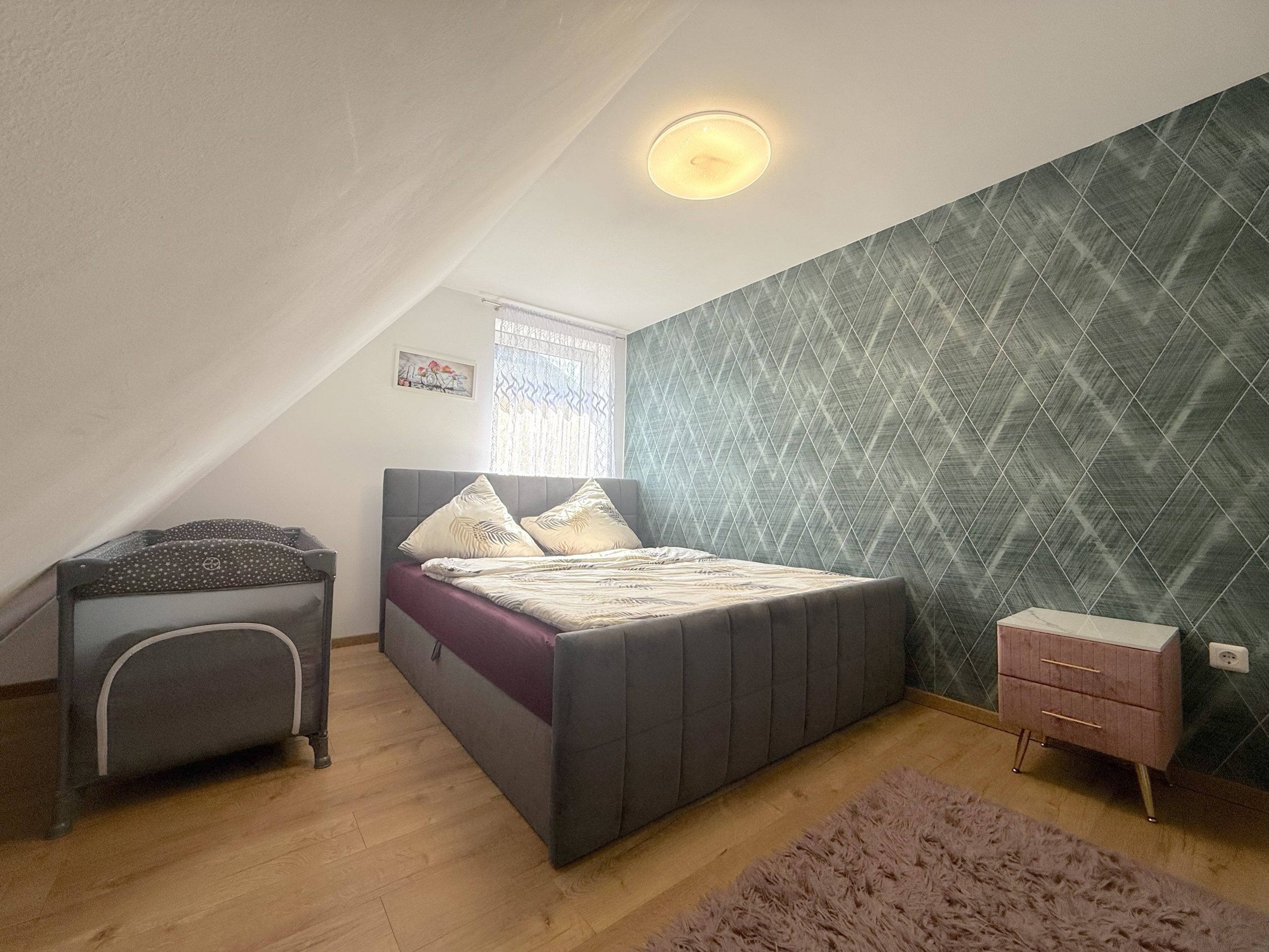 Schlafzimmer.1